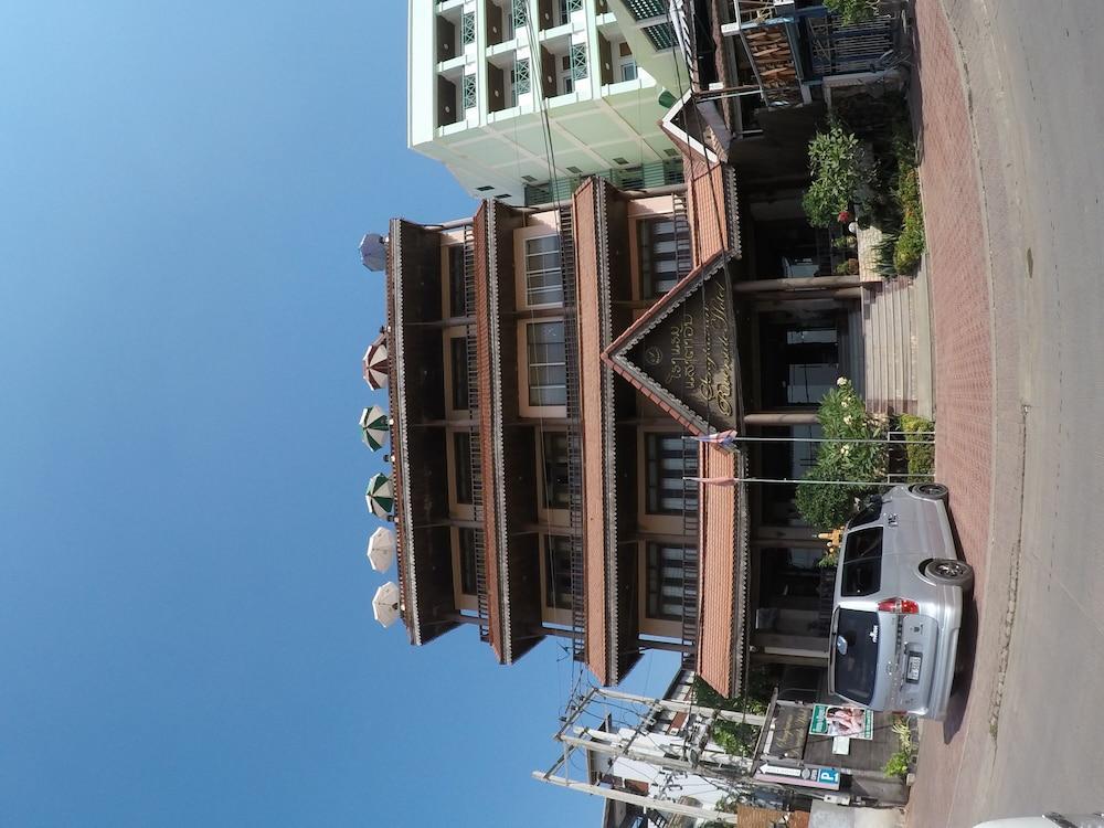 Sengtawan Riverside Hotel Vientiane Esterno foto
