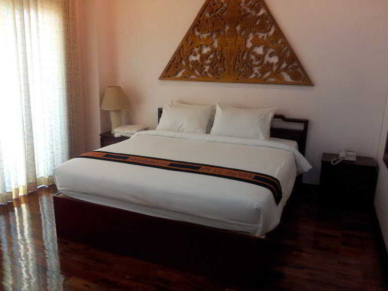 Sengtawan Riverside Hotel Vientiane Esterno foto