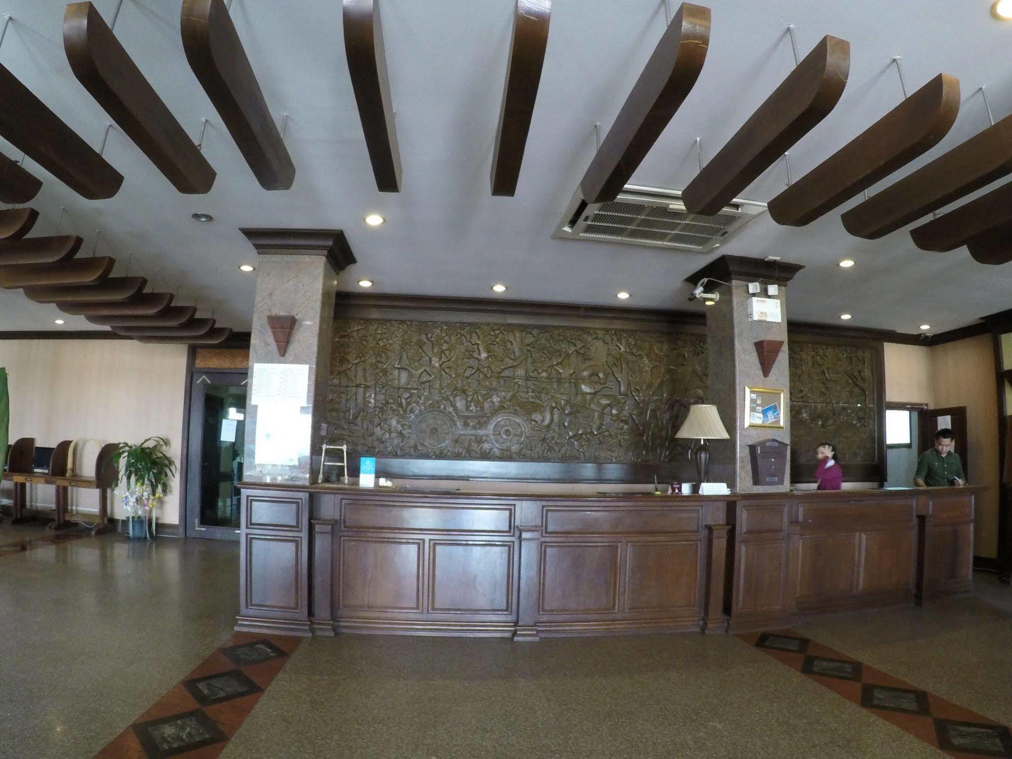 Sengtawan Riverside Hotel Vientiane Esterno foto
