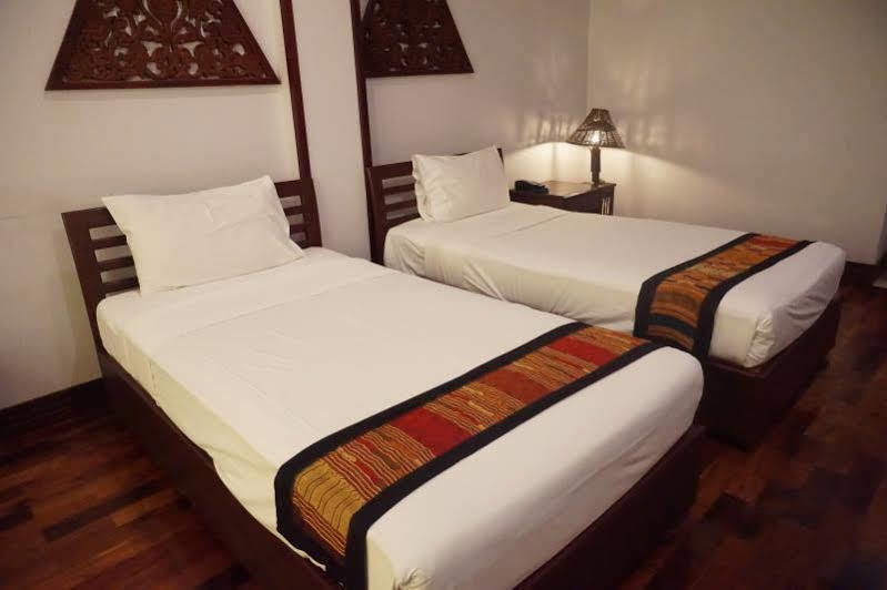 Sengtawan Riverside Hotel Vientiane Esterno foto