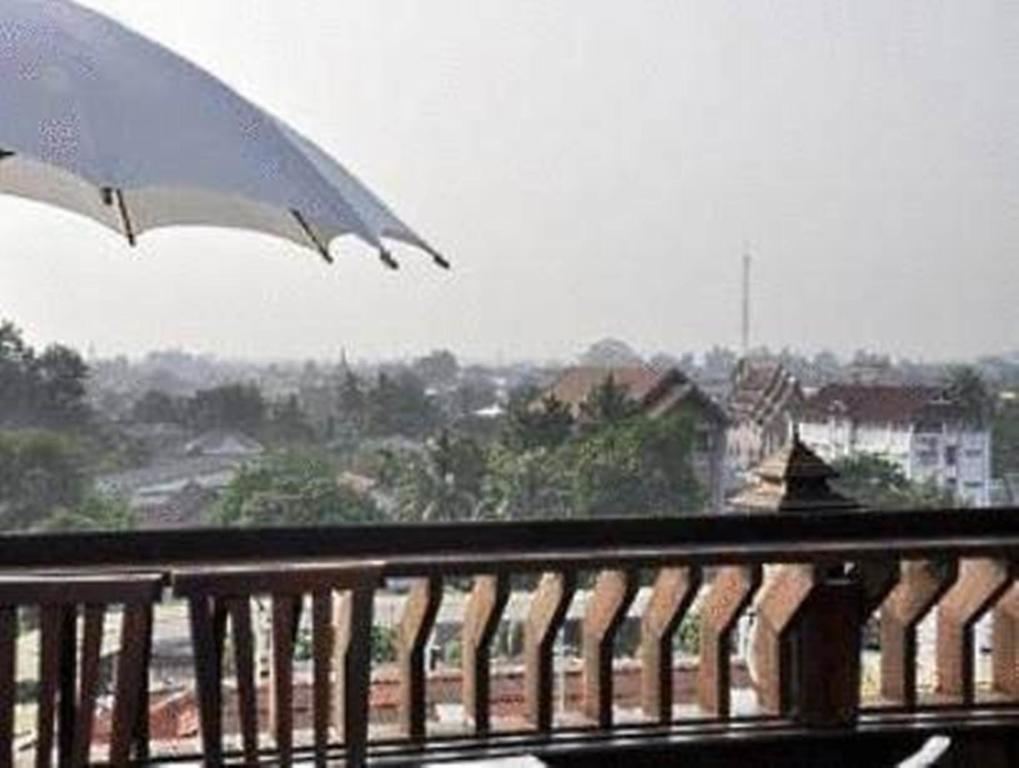 Sengtawan Riverside Hotel Vientiane Esterno foto